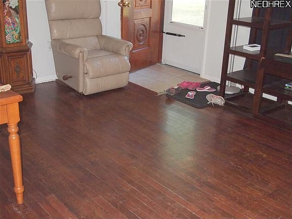 5th image of 6098 Tall Oaks Dr