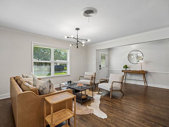 5th image of 7318 Rutgers Dr