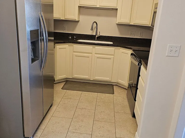 1477 S 430 W — Photo 3