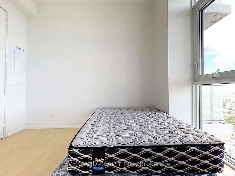 7 Grenville St #6105 — Photo 26