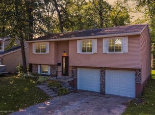 3012 Norwich Rd, Lansing, MI 48911