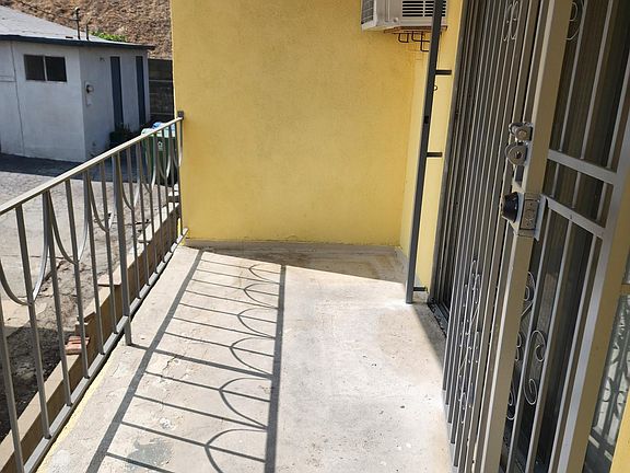 4th image of 2715 S Fremont Ave APT 9