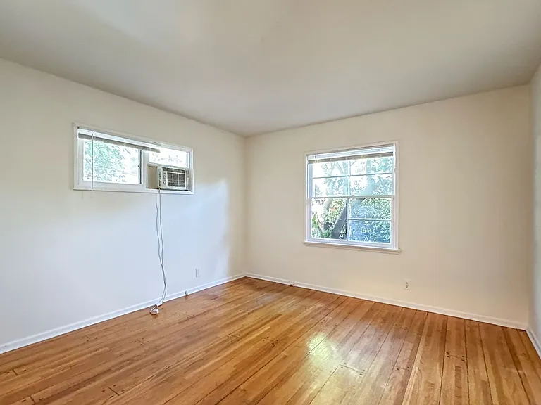 6941 McLennan Ave — Photo 11