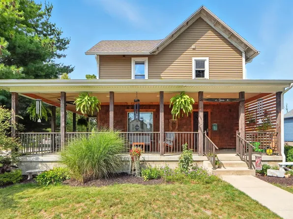 416 W Market St, Columbia City, IN 46725