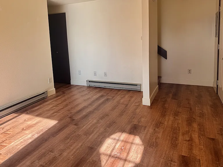 4501 Boardwalk Dr #M — Photo 4