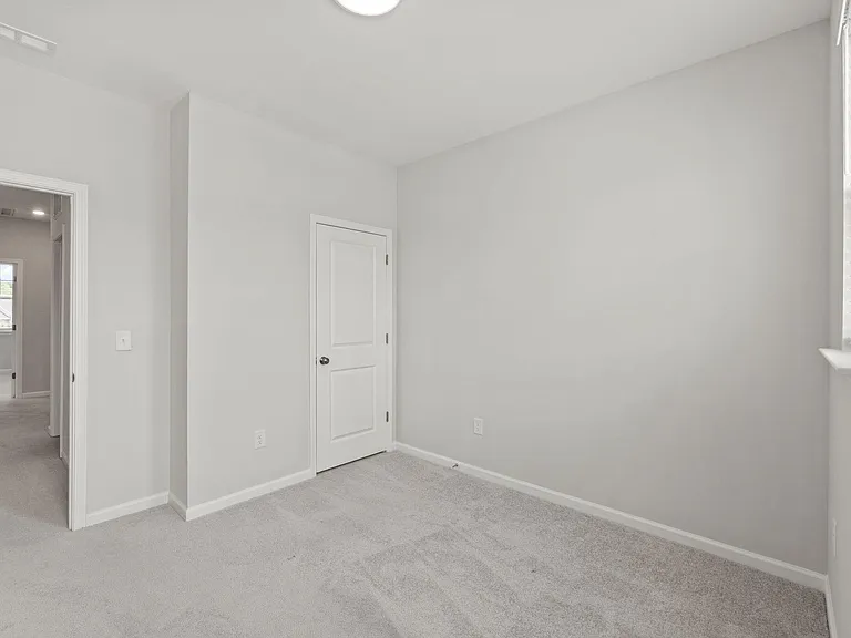 1221 Commack Dr — Photo 31