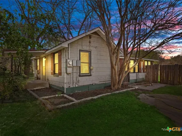 1007 W Main St, Little River Academy, TX 76554