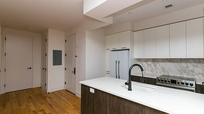 Rented by Nooklyn NYC LLC | media 55