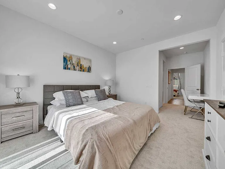 527 W Victor Ave — Photo 15
