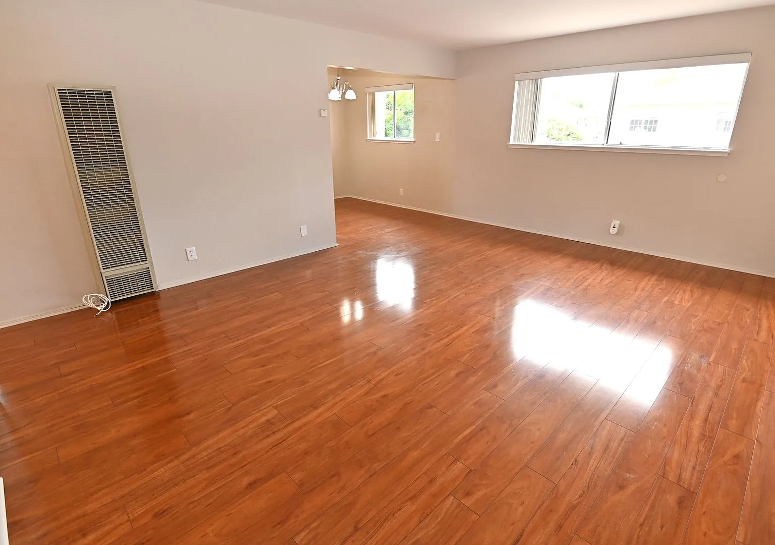 1688 De Rose Way — Photo 3