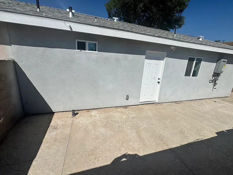 3608 N Acacia Ave #2 — Photo 32