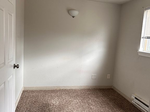 5th image of 8425 Pacific Ave #B