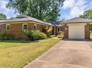 5811 Jamieson Ave, Saint Louis, MO 63109