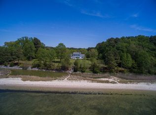 858 Chownings Ferry Rd, Lancaster, VA 22503