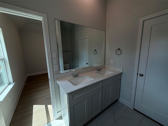 5th image of 16697 Eastchase St