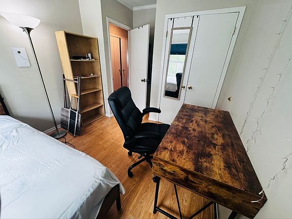 5th image of 235 E 110th St Unit 3