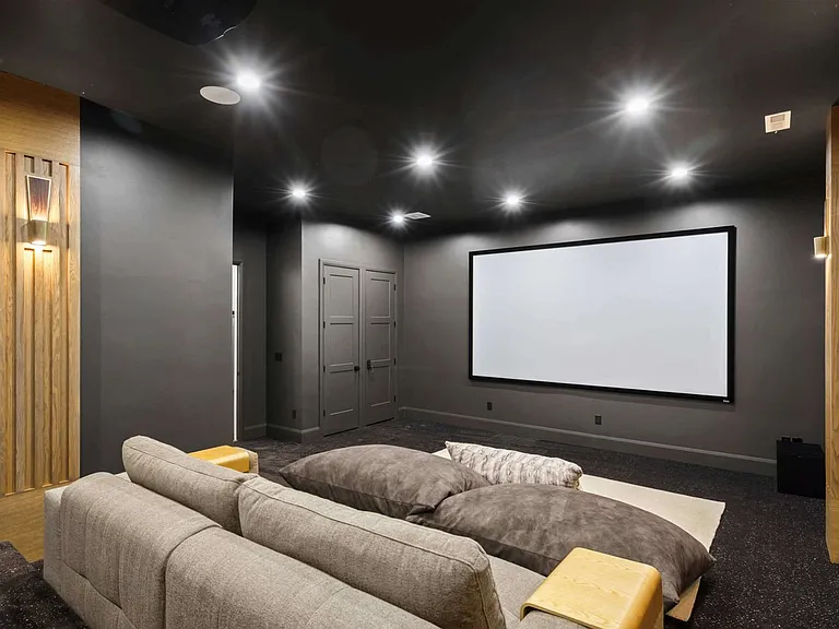 Building's Lounge