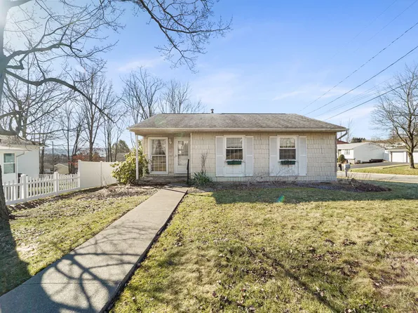 1202 Syracuse St, Endicott, NY 13760