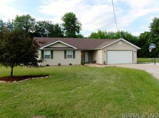 328 James St, Worden, IL 62097