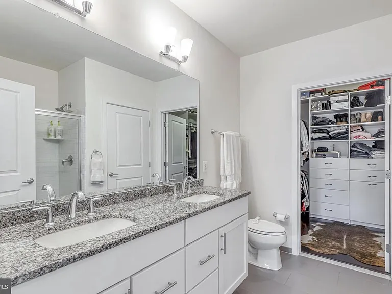 600 S 24th St #304 — Photo 16