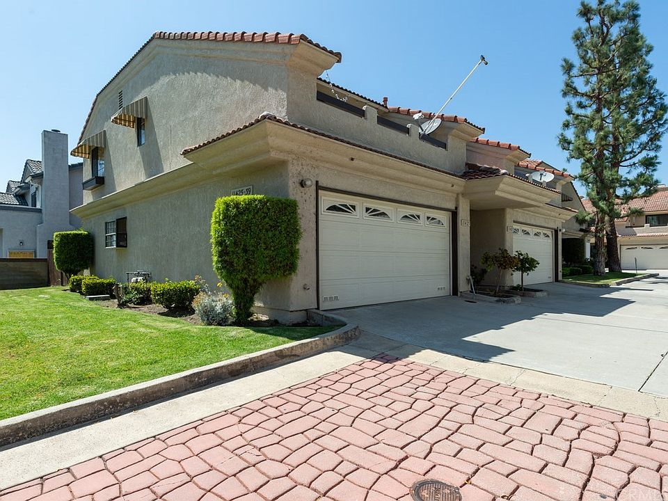 1st image of 11425 216th St #1