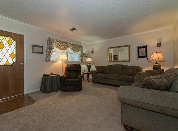 4th image of 2637 12th St