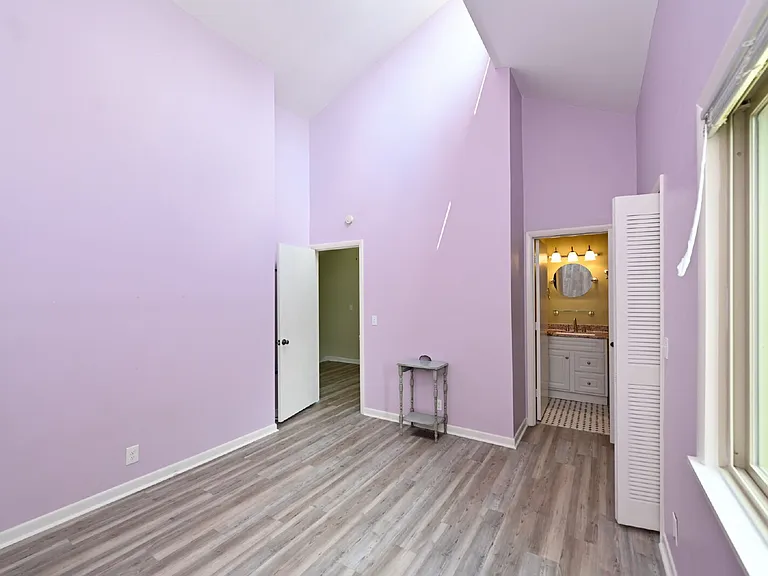 215 Summit Ridge Dr — Photo 31