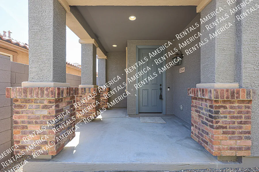 3768 N 99th Dr