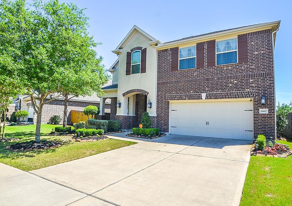 1st image of 26607 Longleaf Valley Dr