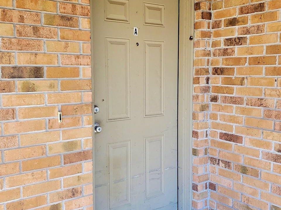 1st image of 103 W Cedar St #A