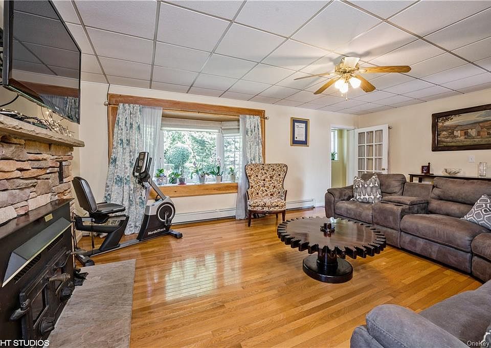 129 Gallows Hill Rd Cortlandt Manor, NY Zillow