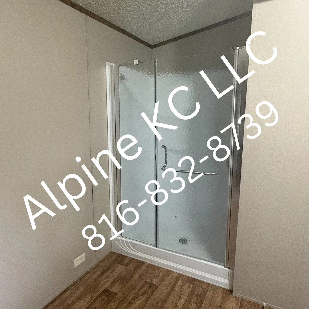 Studio, 250 sqft, $499 — Photo 2