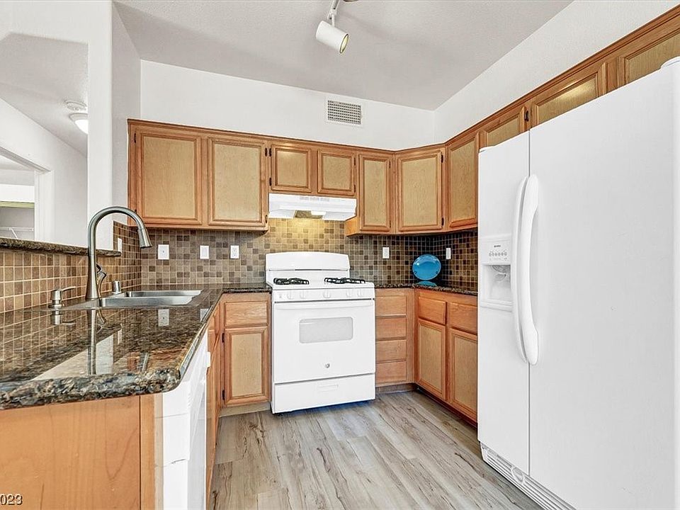 1st image of 2110 Los Feliz St Unit 1011