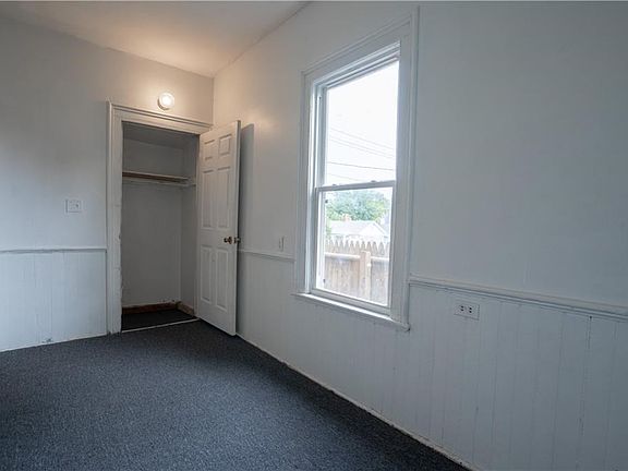 2nd image of 905 Park St