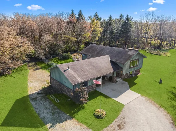 N674 County Road H, Palmyra, WI 53156