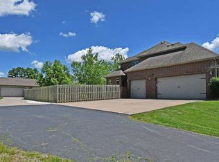 214 Oak Knoll Rd, Sparta, MO 65753