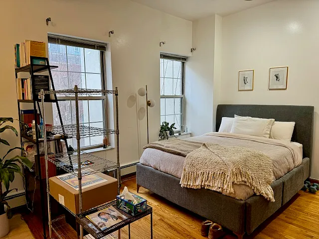 245 W 16th St #C2 — Photo 11