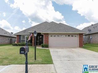 1052 Lexington Dr, Moody, AL 35004