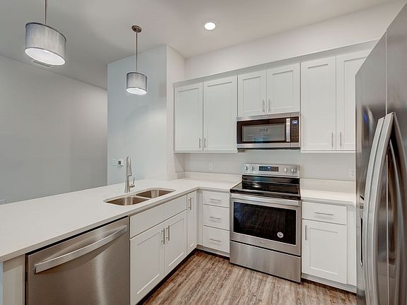 2nd image of 4120 NW 37th Pl #06877a590