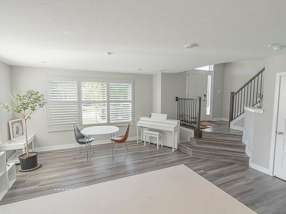 5th image of 13484 Erlen Dr