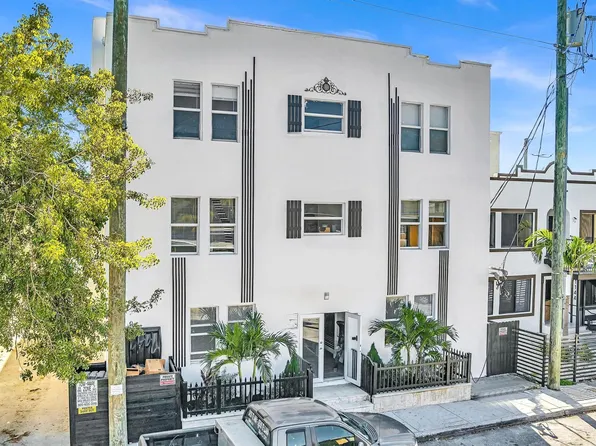 1142 SW 4th St, Miami, FL