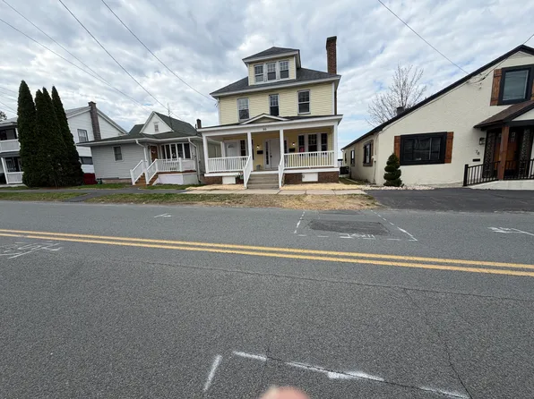 80 Salem Ave, Carbondale, PA