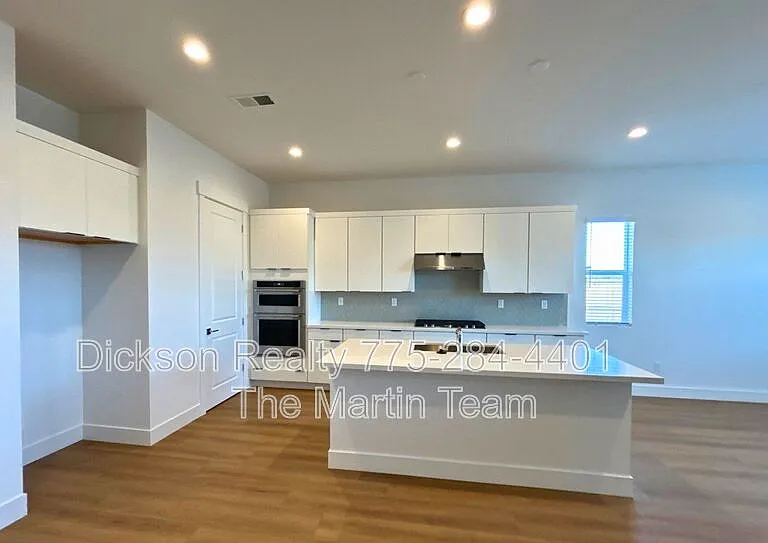 7328 Oakmont Ln — Photo 3