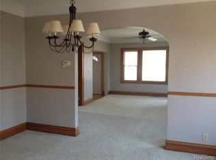 101 Cristy Ave, Waterford, MI 48328