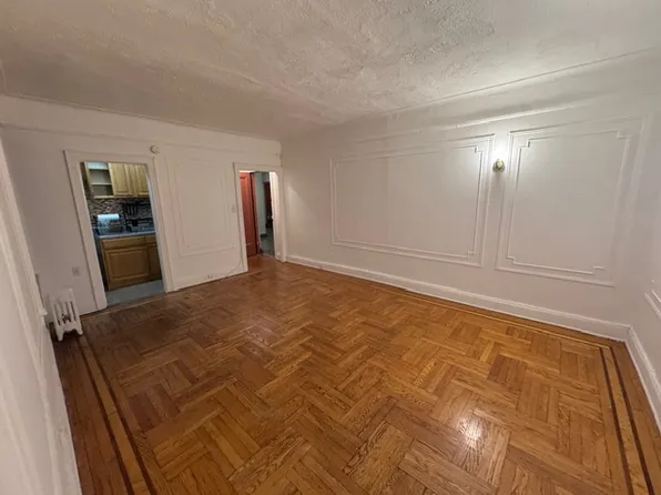 43-33 46th Street image 1 of 6