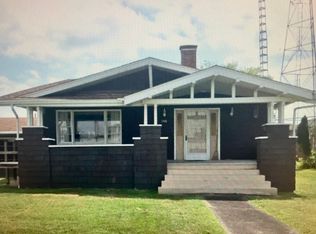 708 E Saint Louis St, West Frankfort, IL 62896