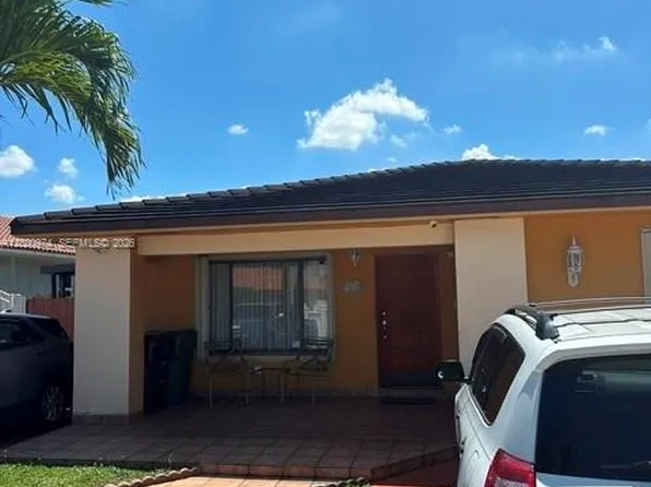 7845 W 5th Ln, Hialeah, FL 33014