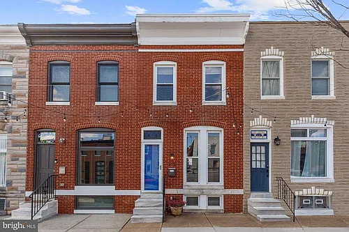 312 S Clinton St Photo 1