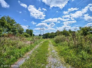 6918 New London Rd #B, Mt Airy, MD 21774