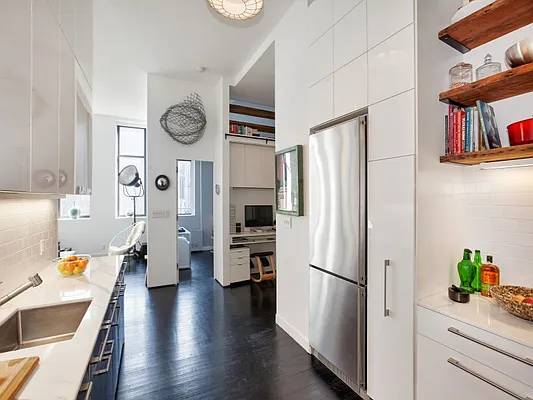 Sold by Sotheby's International Realty | media 20